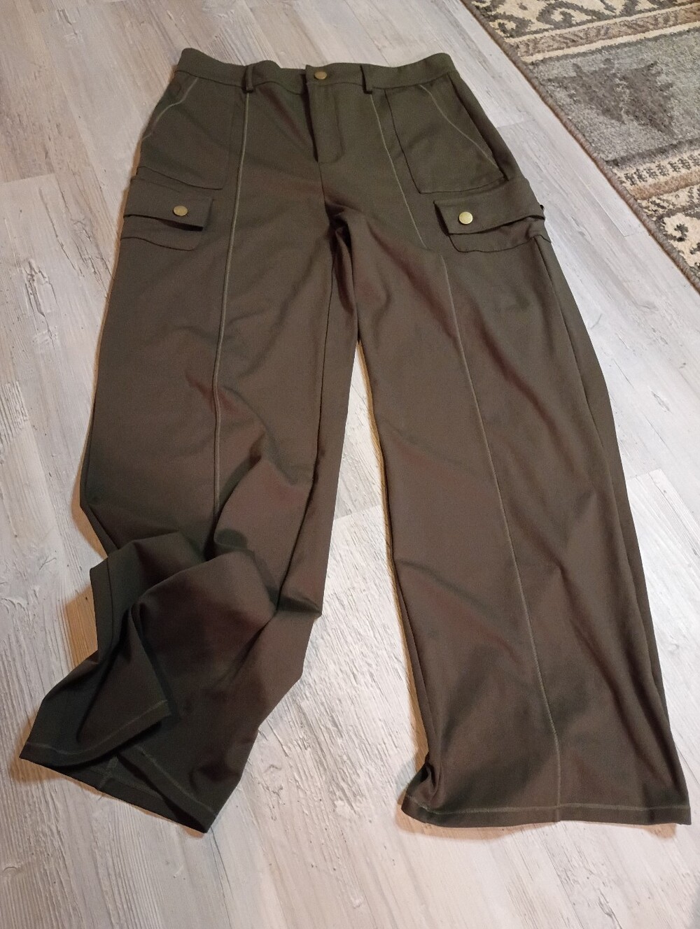 Halara Pants - Picture 2 of 6